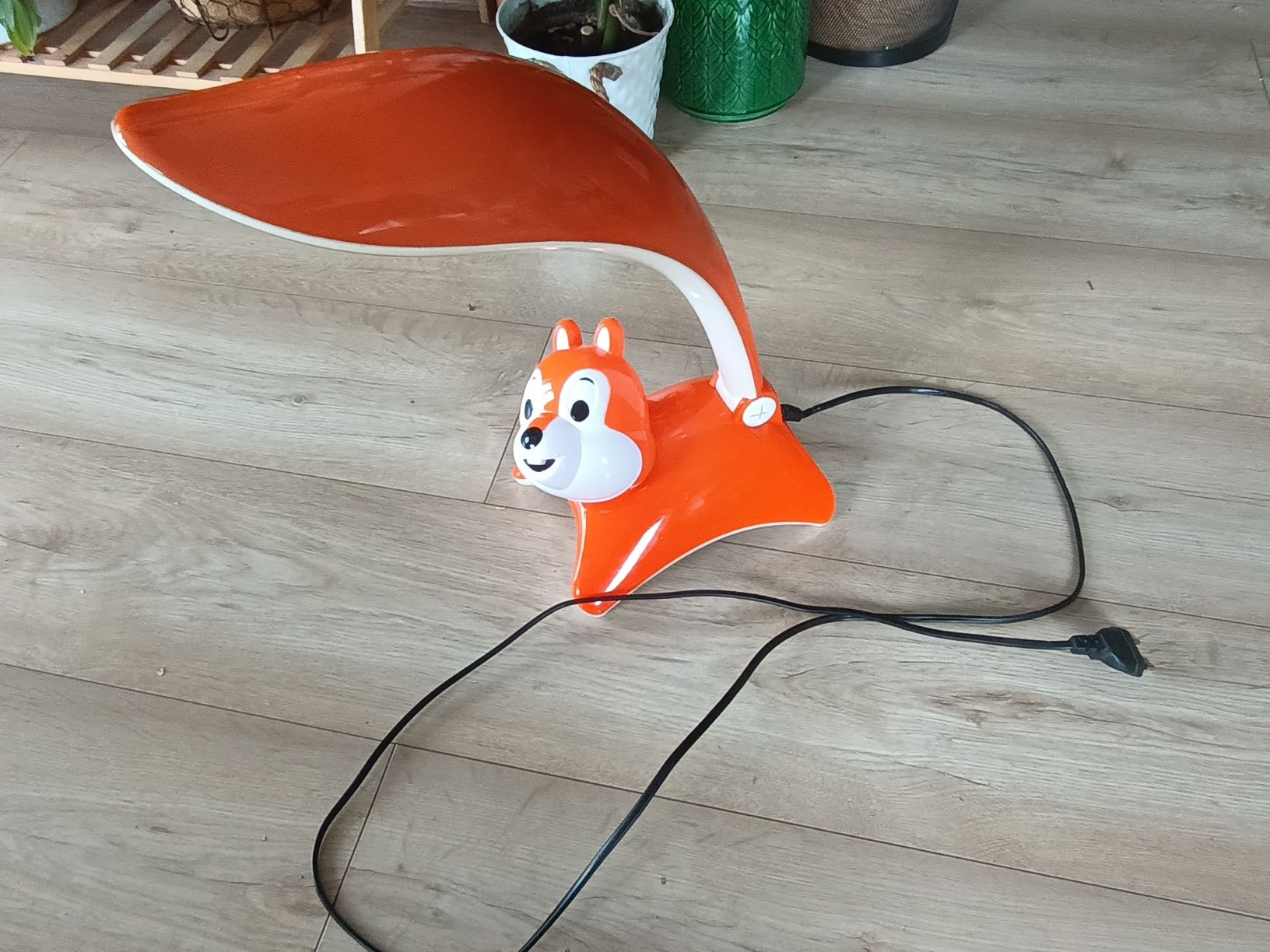 Lampka biurkowa lampka nocna wiewiórka