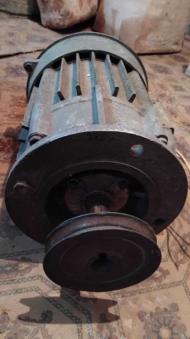 Електродвигун 6кВт 380в