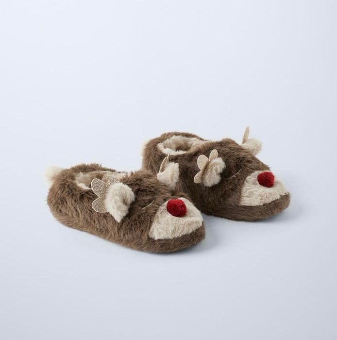 Тапочки ZARA нові 36 пухнасті дівчачі жіночі тапки домашні різдвяні