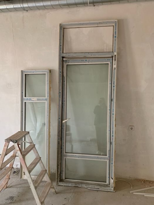 Віконні рами кімнатні та балконі