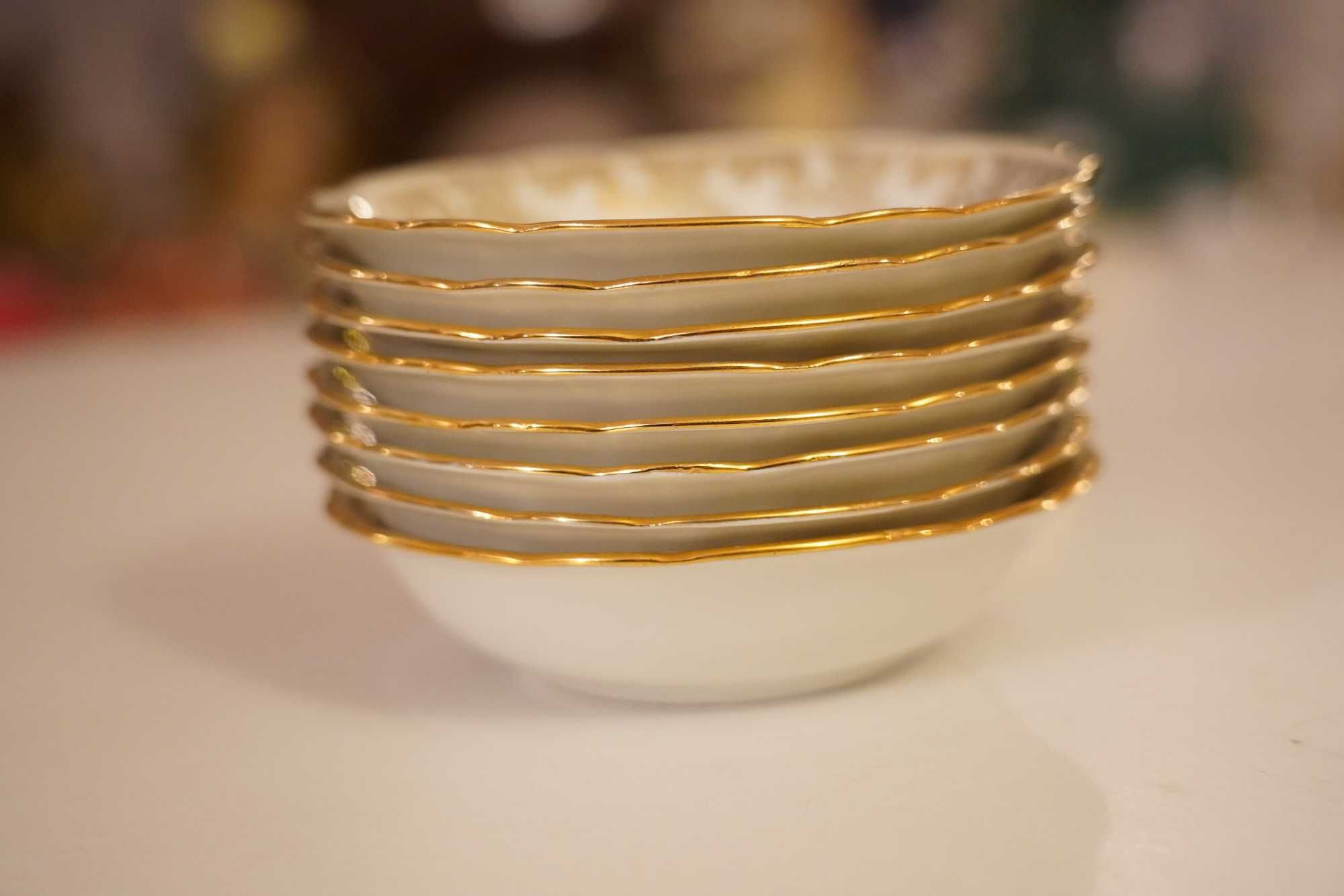 Conjunto de Taças em Porcelana de Luxo CNP