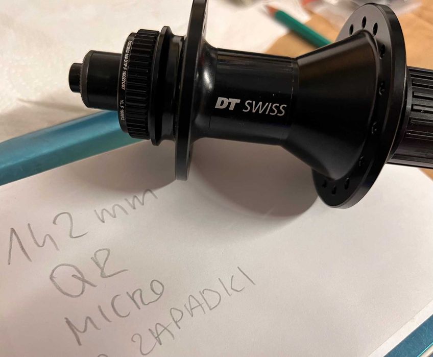 piasta DT swiss 370 Tył Micro 142 x 9  nie boost centerlock hybrid 32h