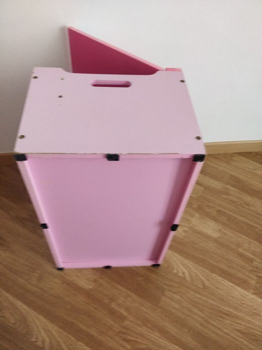 Baú em madeira hello Kitty