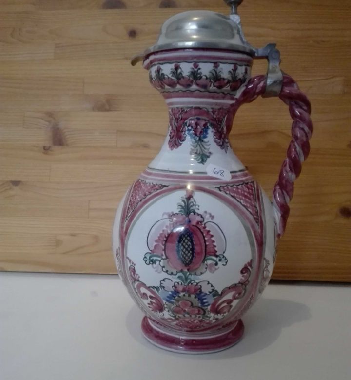 Niepowtarzalne porcelanowe dzbanki ręcznie malowane.