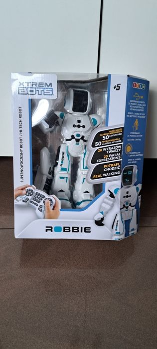 Zabawka robot zdalnie sterowany