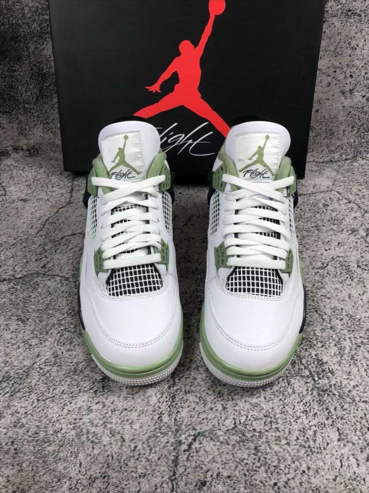 Jordan 4 Retro SB Pine Green R.38