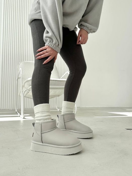 Шкірані сірі уггі, угги, ugg itts серые угі