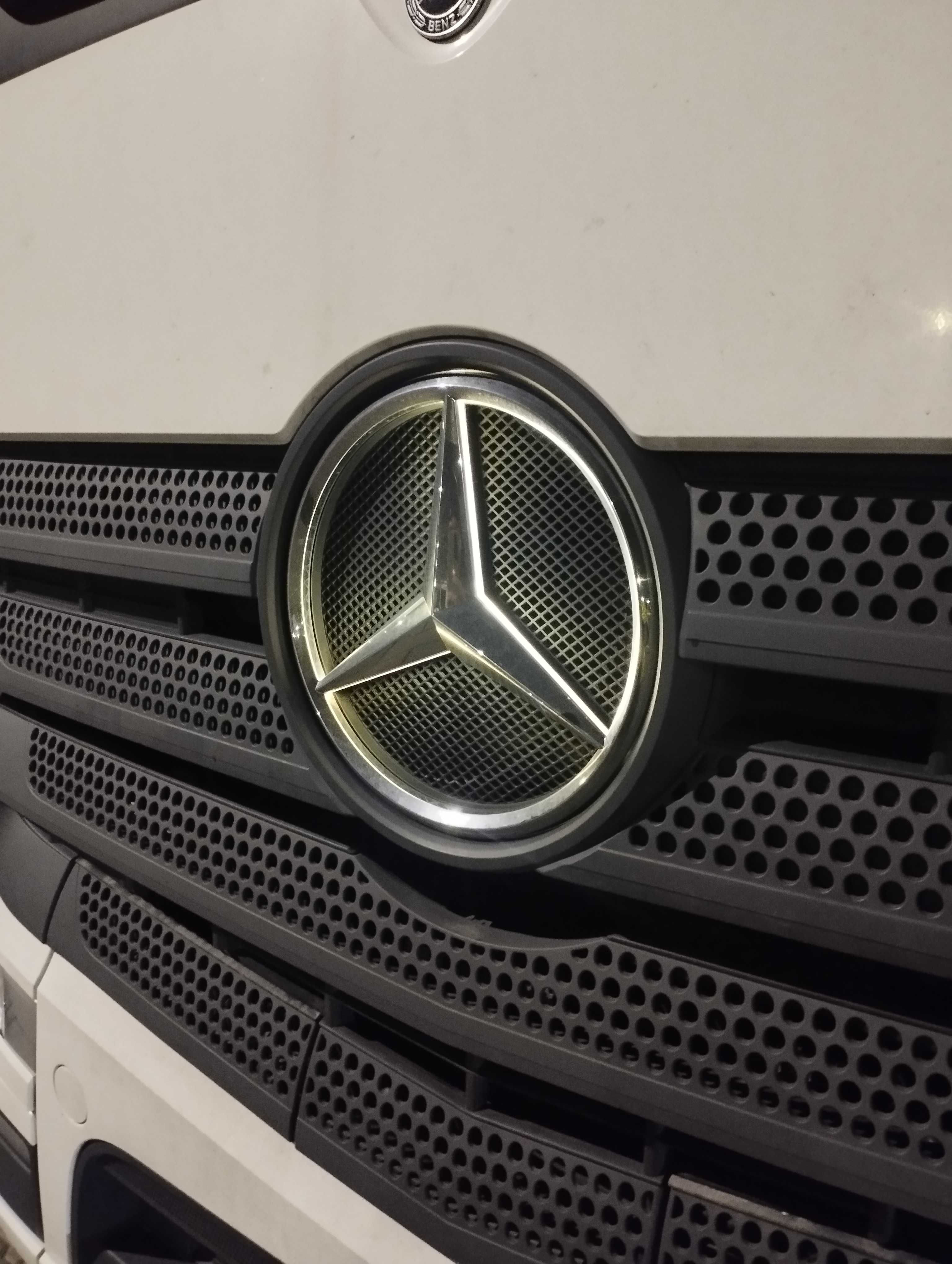 Podświetlana gwiazda Mercedes MP4 (Oryginalna)