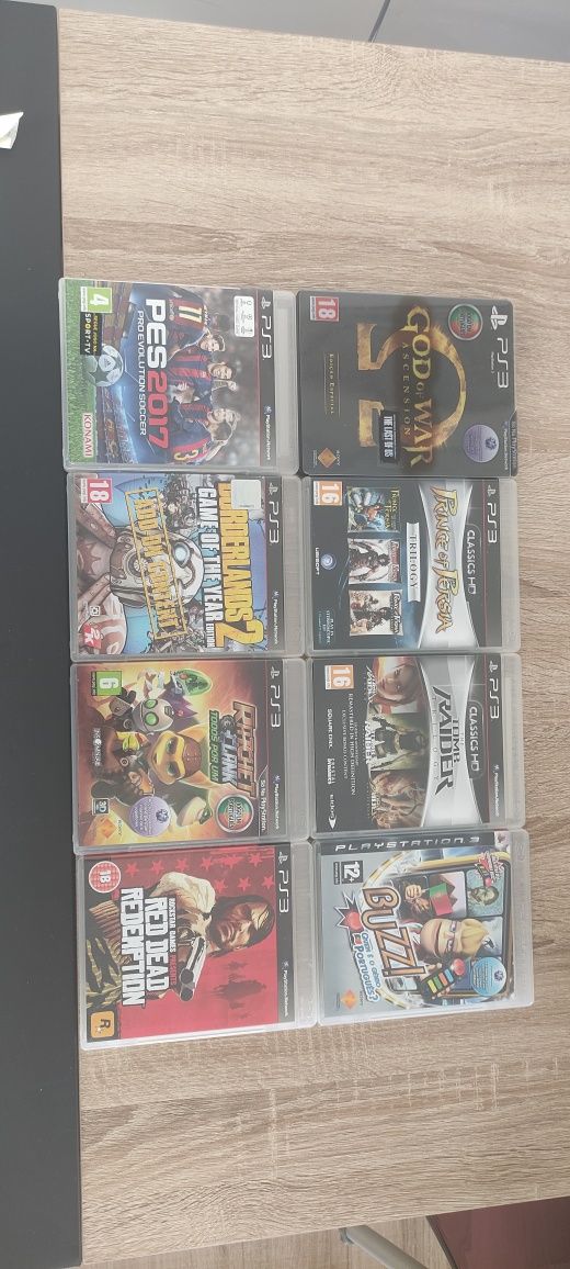 Vendo ps3 usada com jogos e acessorios