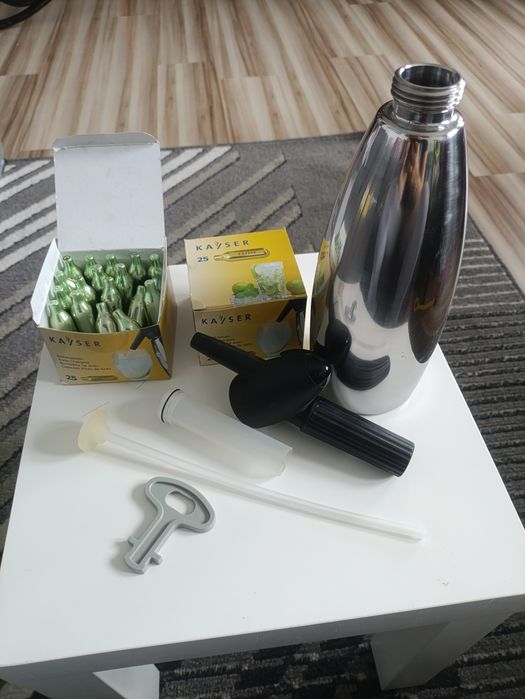 Syfon do wody gazowanej, saturator Kayser 1litr +43 naboje