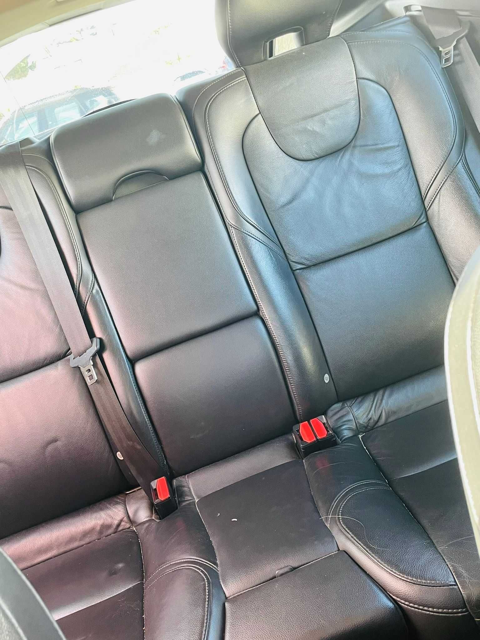 Volvo V40 1.6 Diesel GPS Câmara Sensores Estofos em Pele Económica