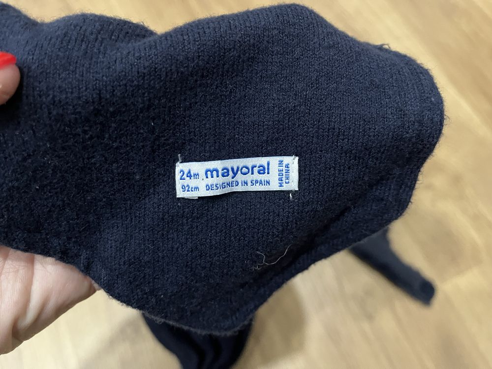 Conjunto Mayoral gorro e cachecol 2 anos