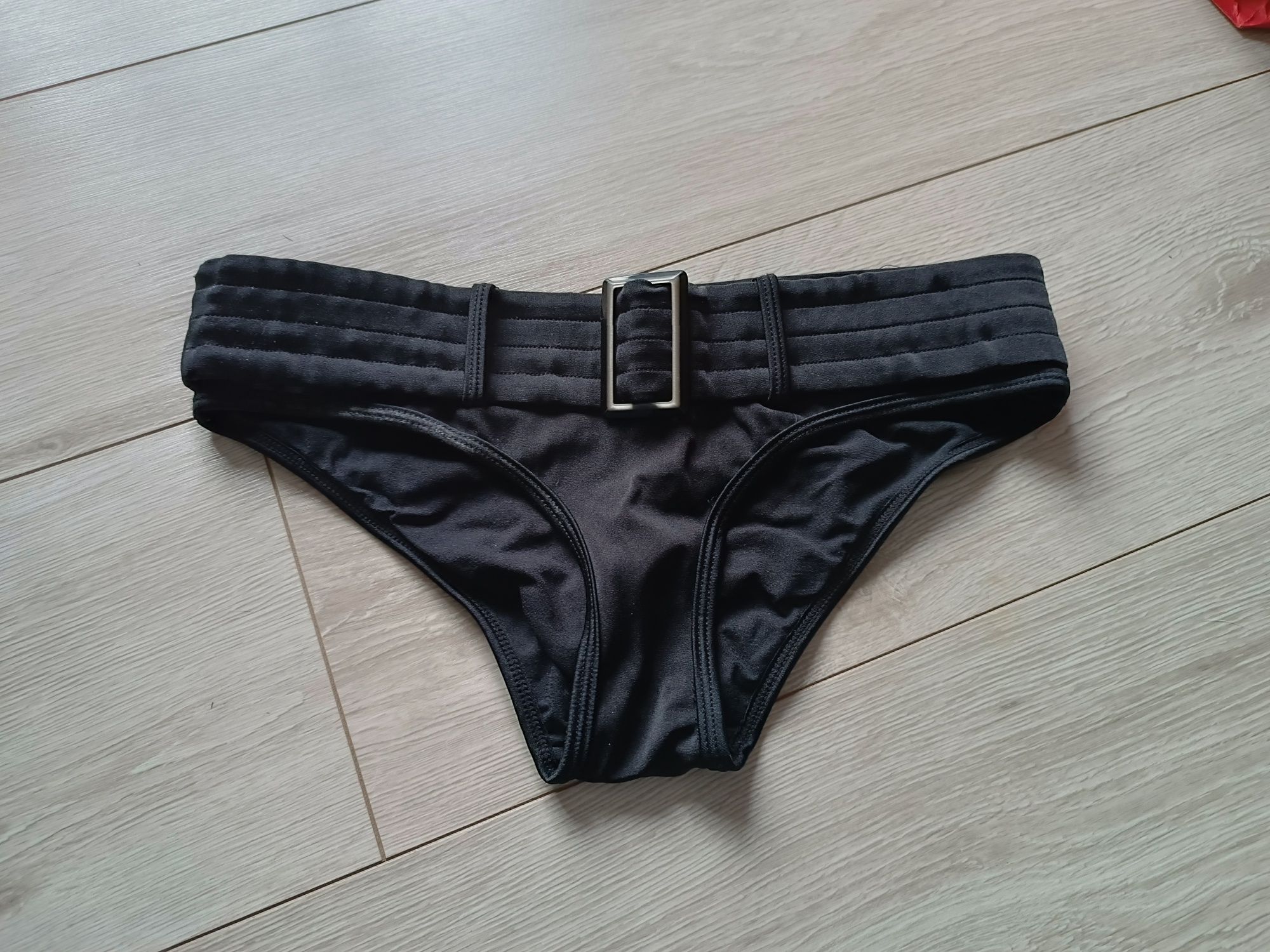 Dół czarny od stroju kapielowego, majtki XS, H&M