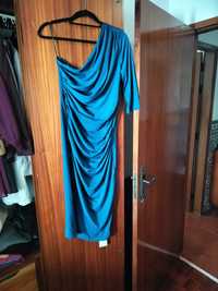 Vestido azul assimétrico