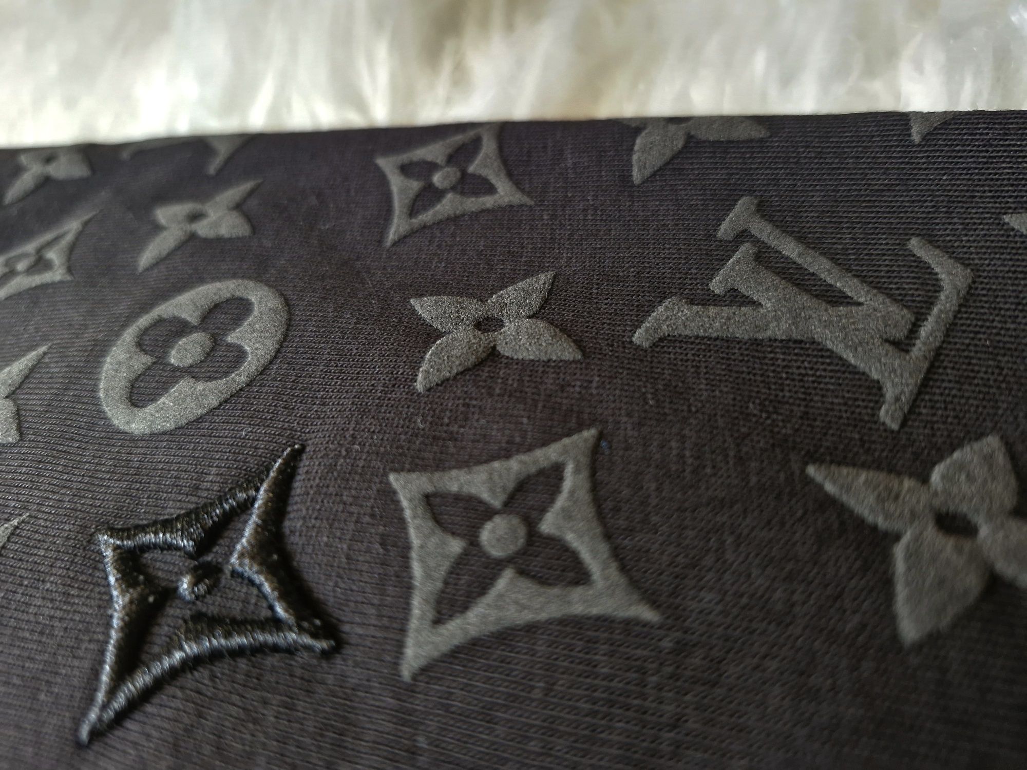 Zestaw koszulka męska M kaszkietowka czapka bawełna L.V metki czarna