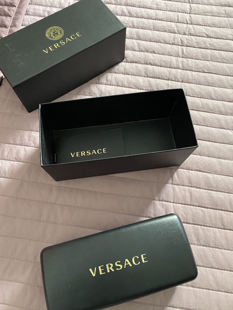 Oculos Versace novo nunca usado!