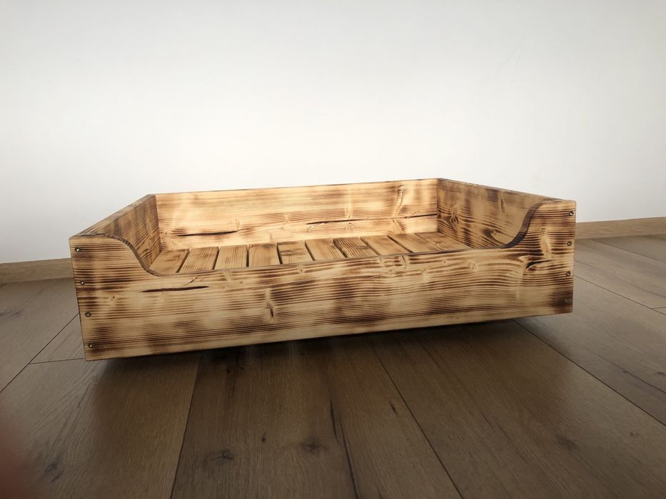 Drewniane legowisko dla psa