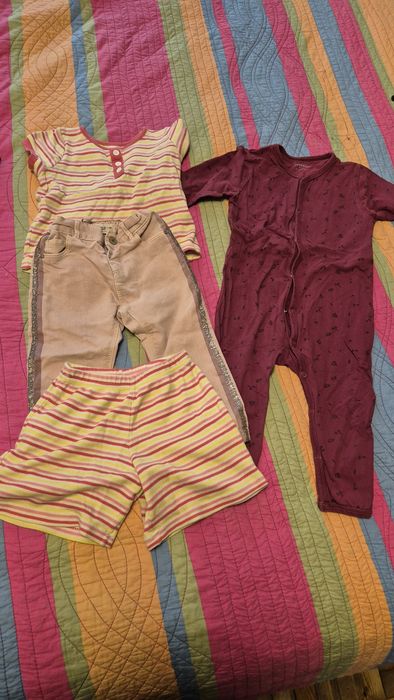 Віддам пакет одягу для дівчинки 92-98см