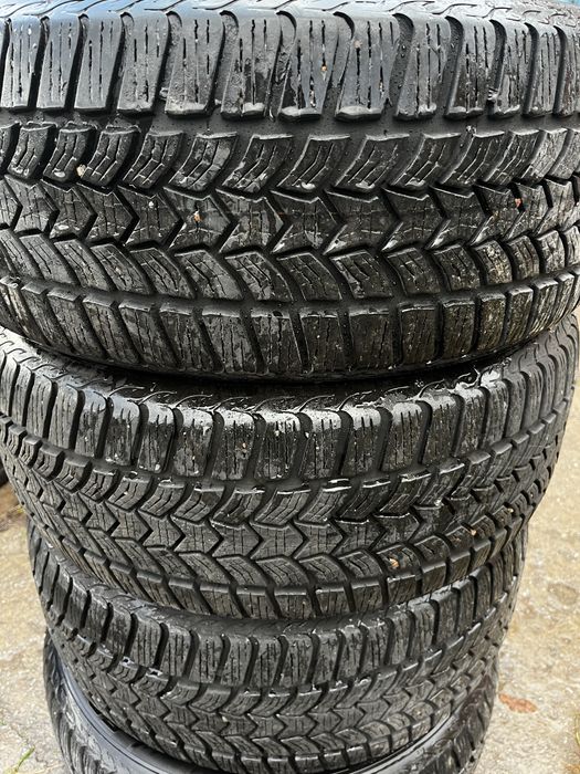 Гума , резина Debica