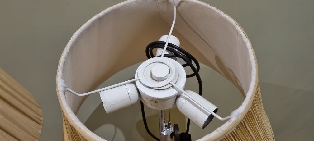 Lampy podłogowe wolnostojące duze