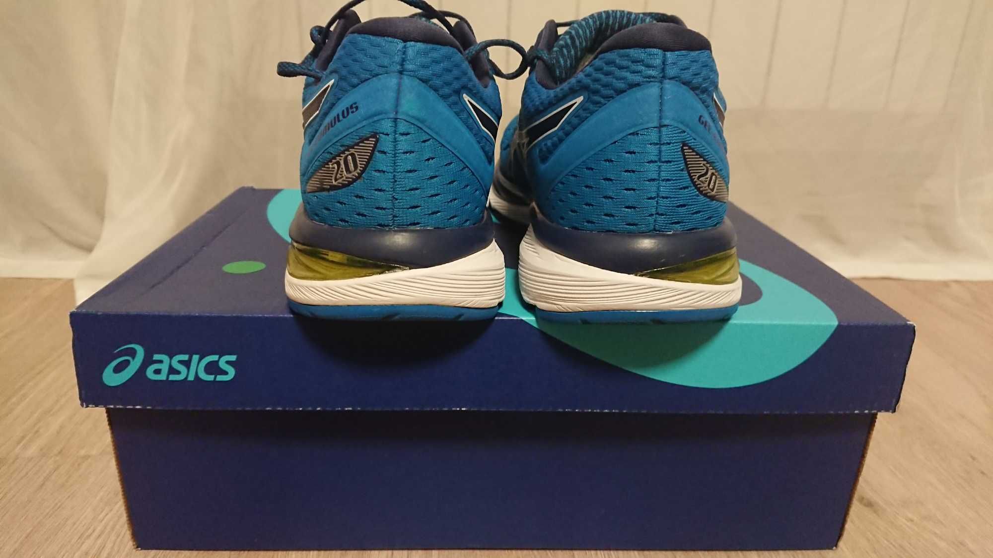 Чоловічі бігові кросівки Asics Gel-Cumulus 20