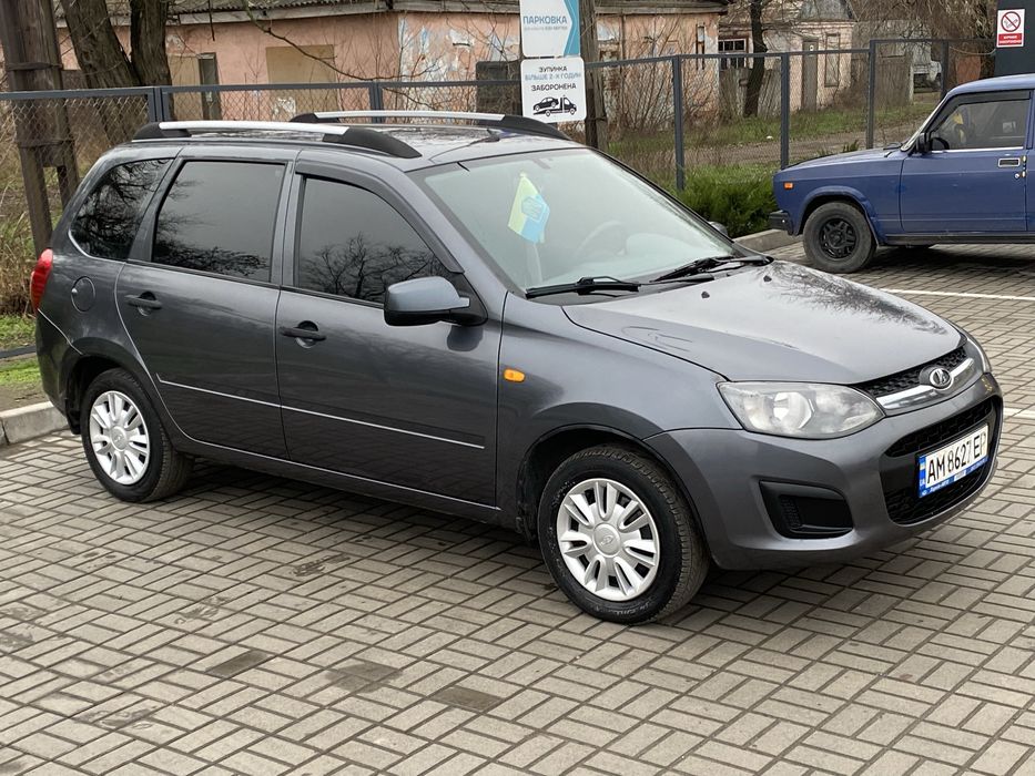 Продам Лада калина в идеальном состояние