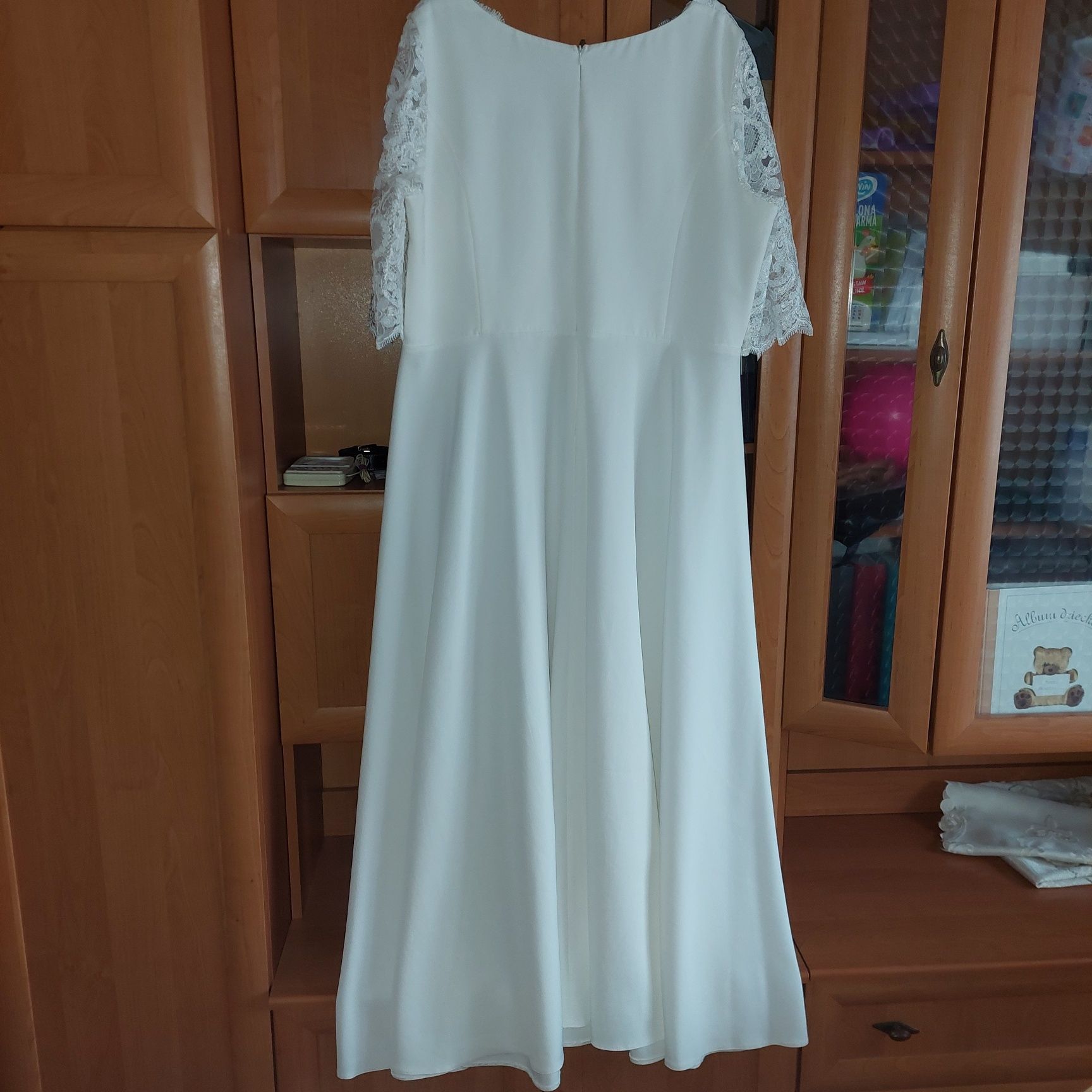 Suknia slubna plus size rozm 54 ecru