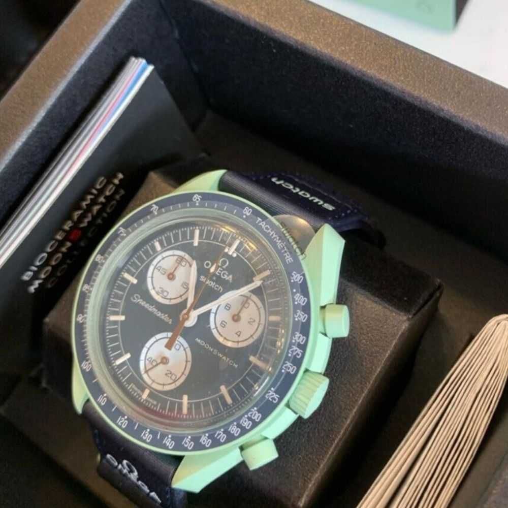 Omega x Swatch SO33G100 Earth - Unikalny Wzór Planety w Zegarku