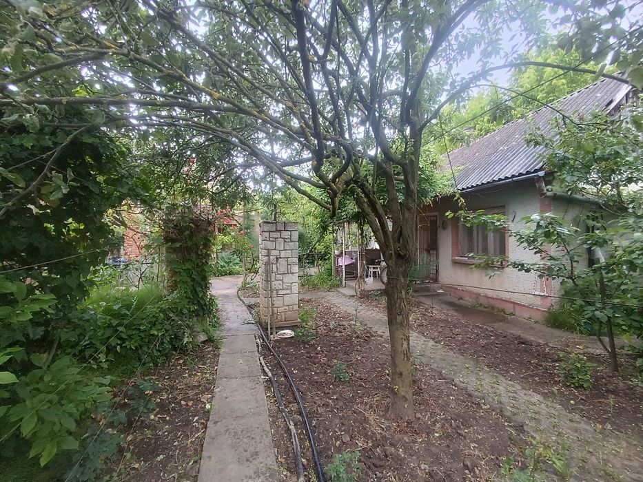 ПРОДАЖ 4-х кімнатного будинку 136 кв.м у хорошому районі,велика ділянк