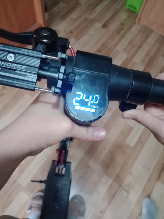 Hulajnoga elektryczna