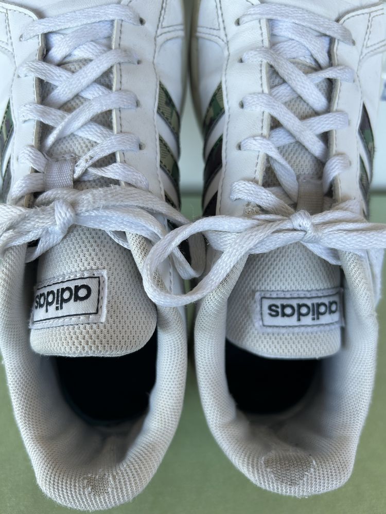 Sapatilhas Adidas n° 36.5