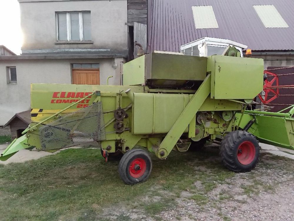 Kombajn Claas compact 25