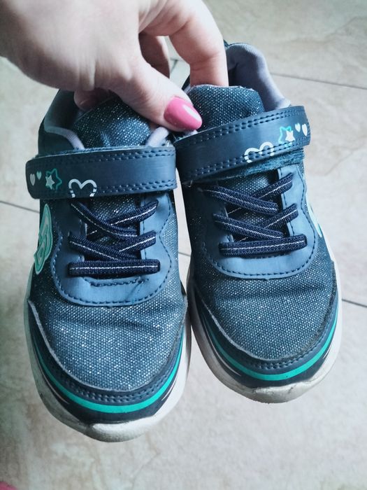 Buty trampki dziewczęce 28 świecące LED