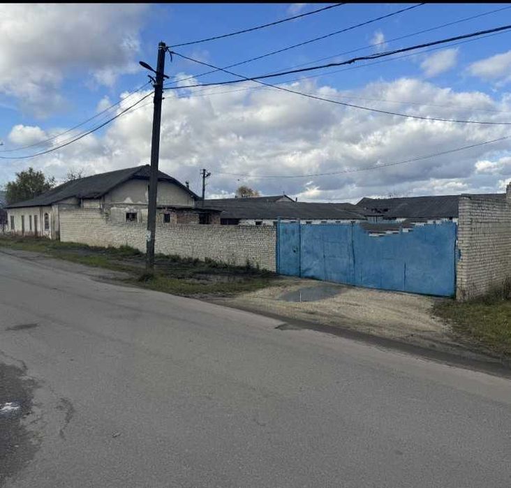 Складський комплекс з великою територією у м. Городок