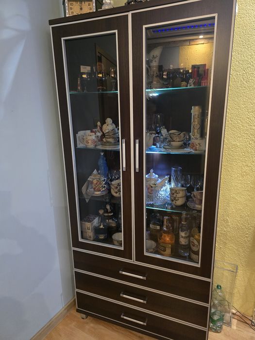 Sprzedam zestaw mebli