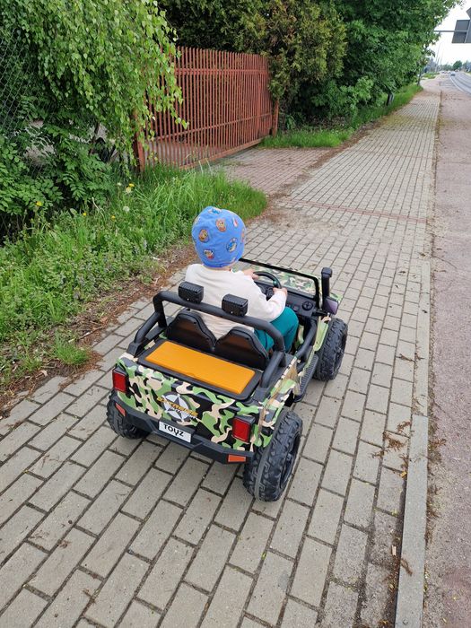 Sprzedam samochod  elektryczny