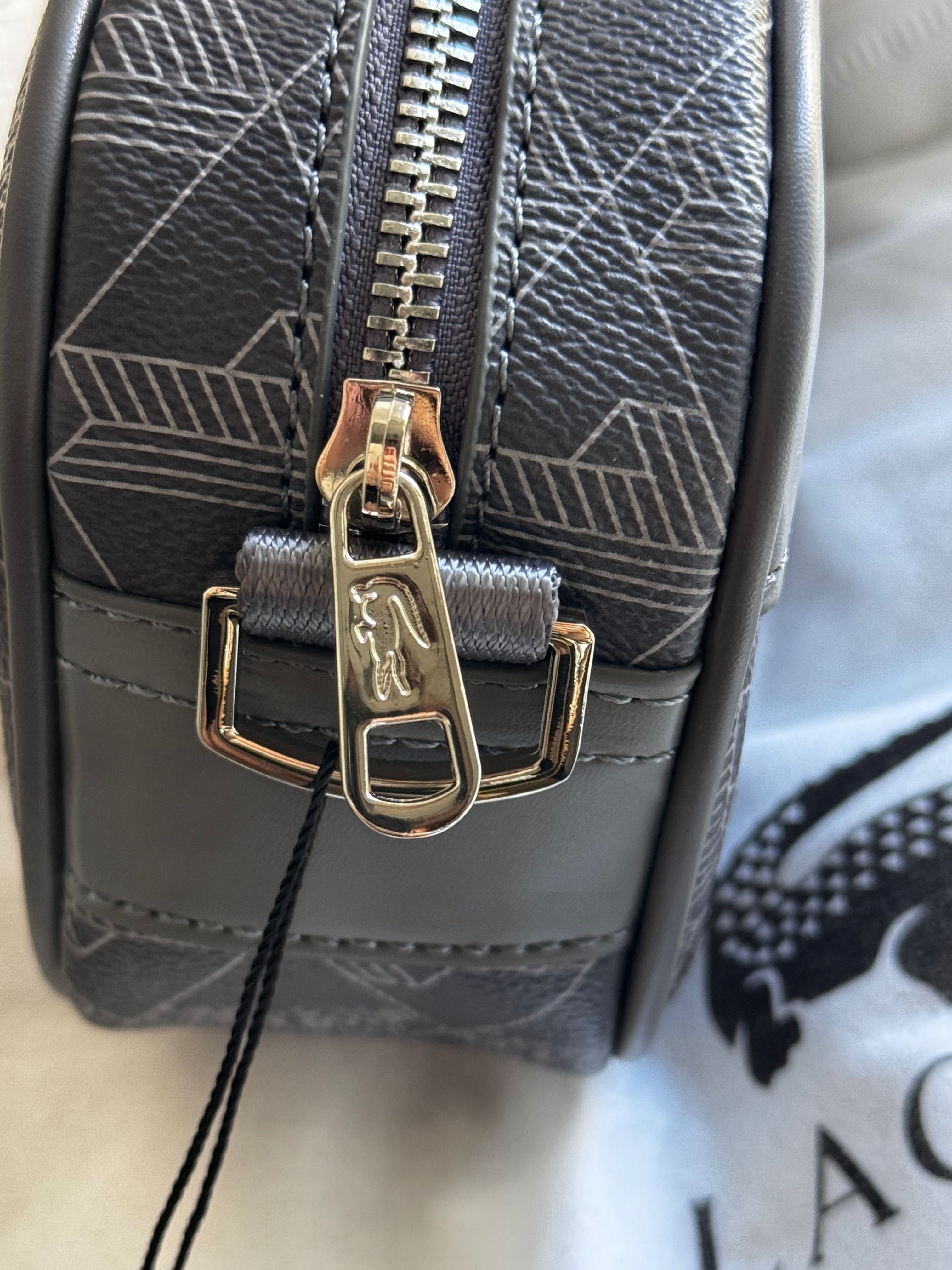 Lacoste czarna torba na ramię