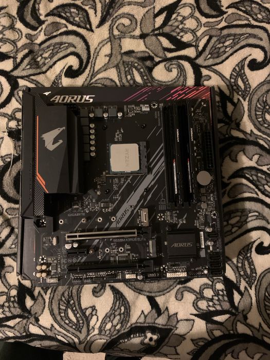 Gigabyte B550m + Ryzen 5 5600x + 16gb ddr4