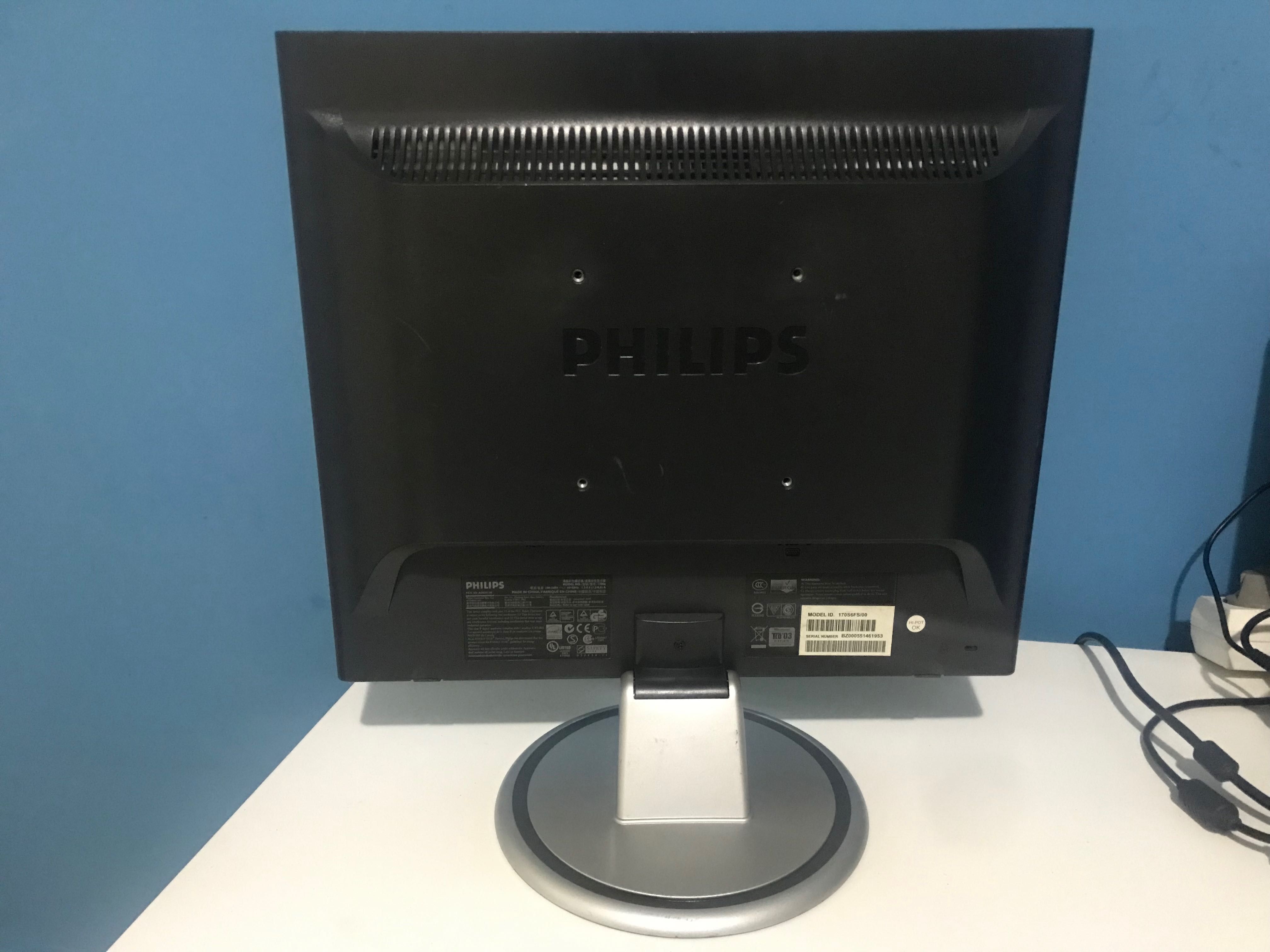 Monitor Philips 17”