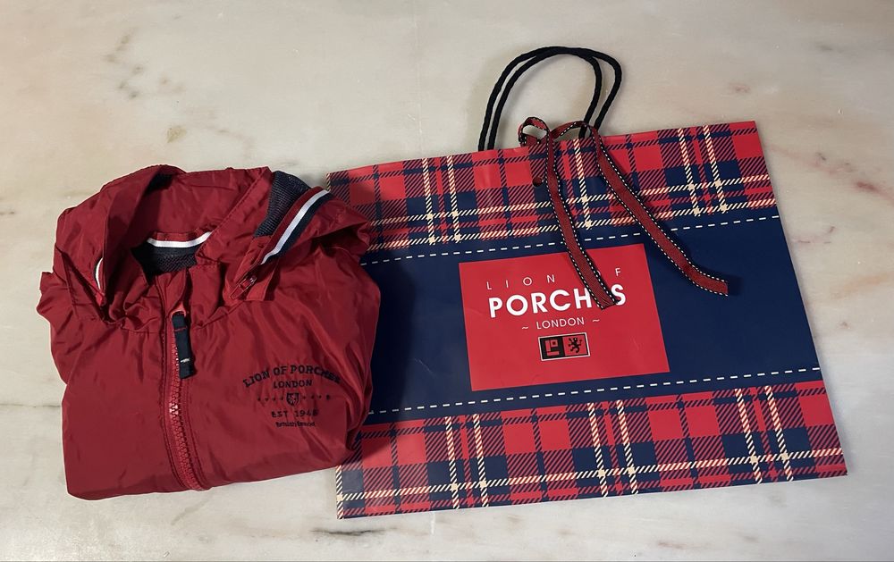 Vendo blusão impermeável menino Lion of Porches