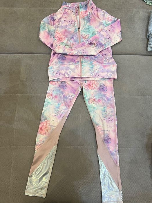 костюм спортивний для дівчинки 9-12 р .Reserved