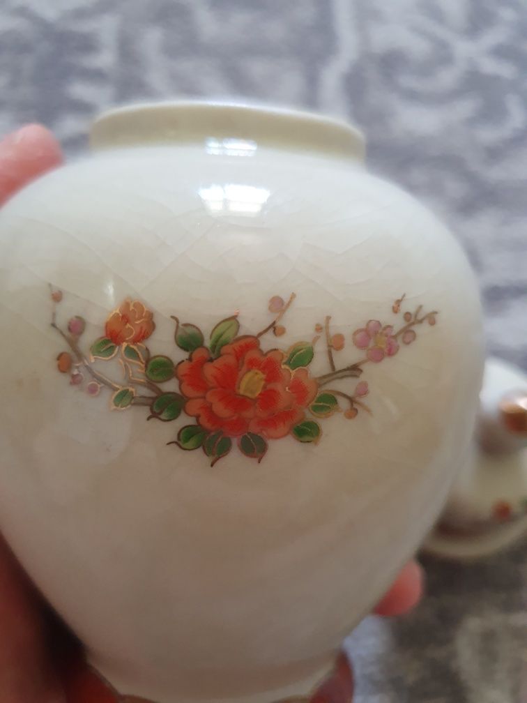 Pote/Jarra decorativa de porcelana japonesa pintada à mão - Satsuma Ja