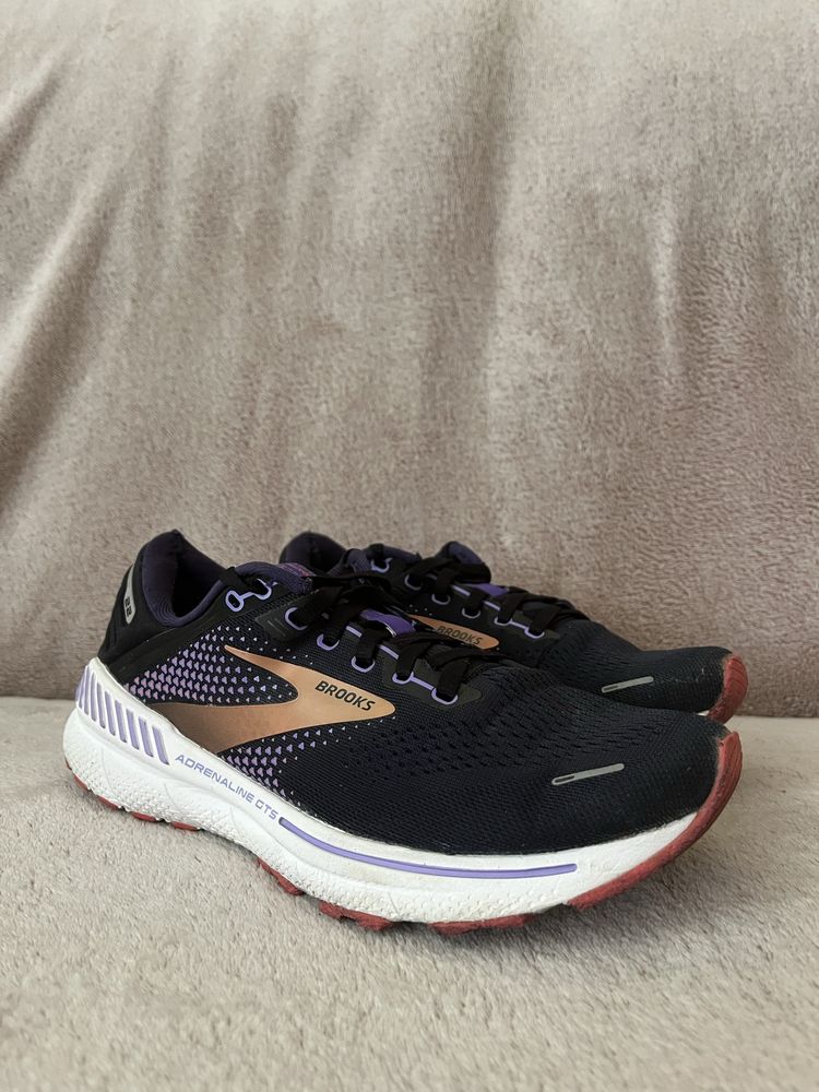 Бігові кровівки Brooks Adrenaline gts 22