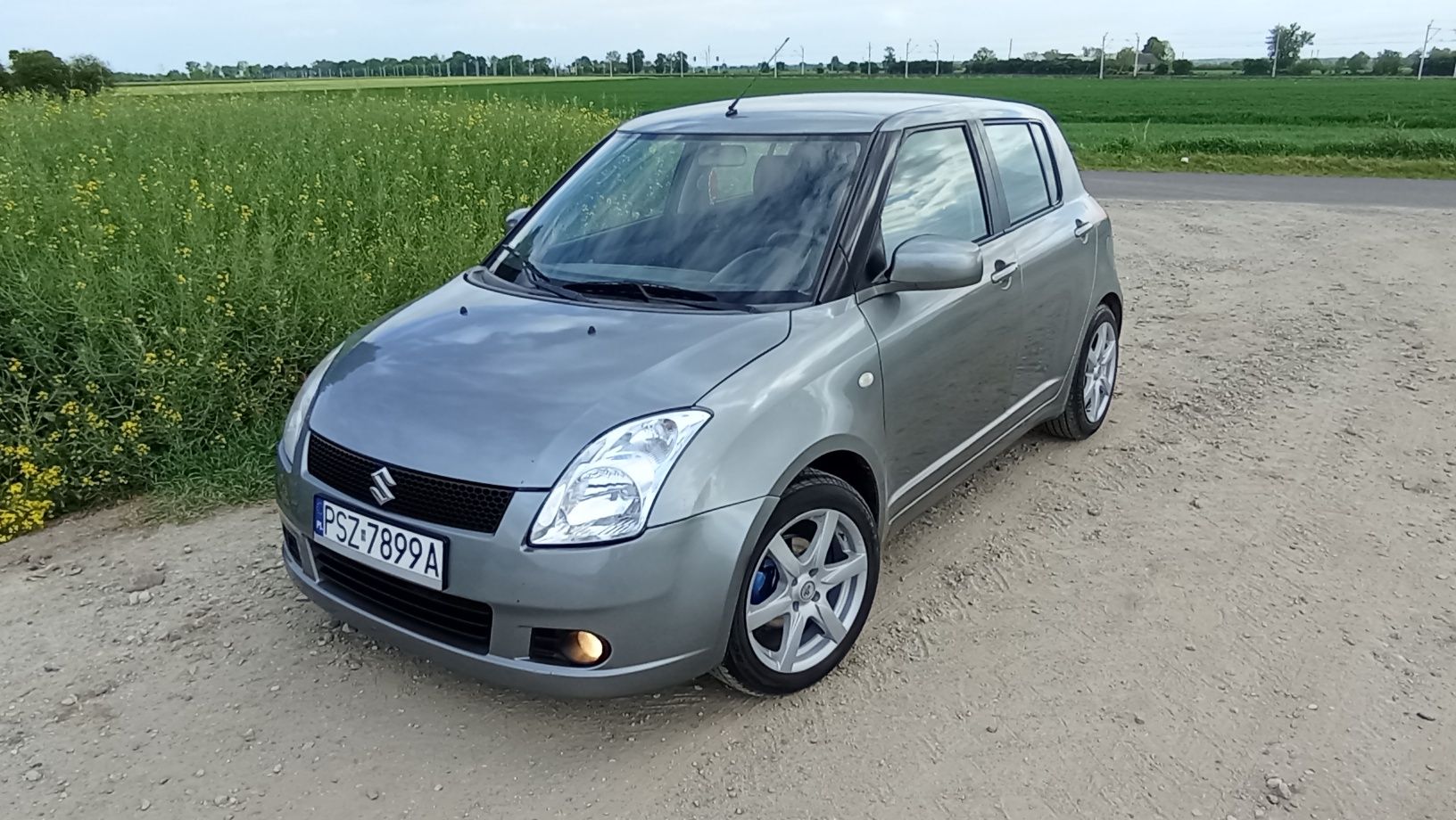 Suzuki Swift 1.3 Benzyna - Keyless,Klima,Navi,Grzane fotele