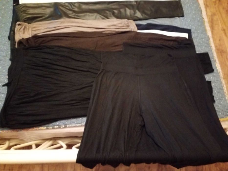 Штаны - брюки - джинсы б/у размера XS-S.