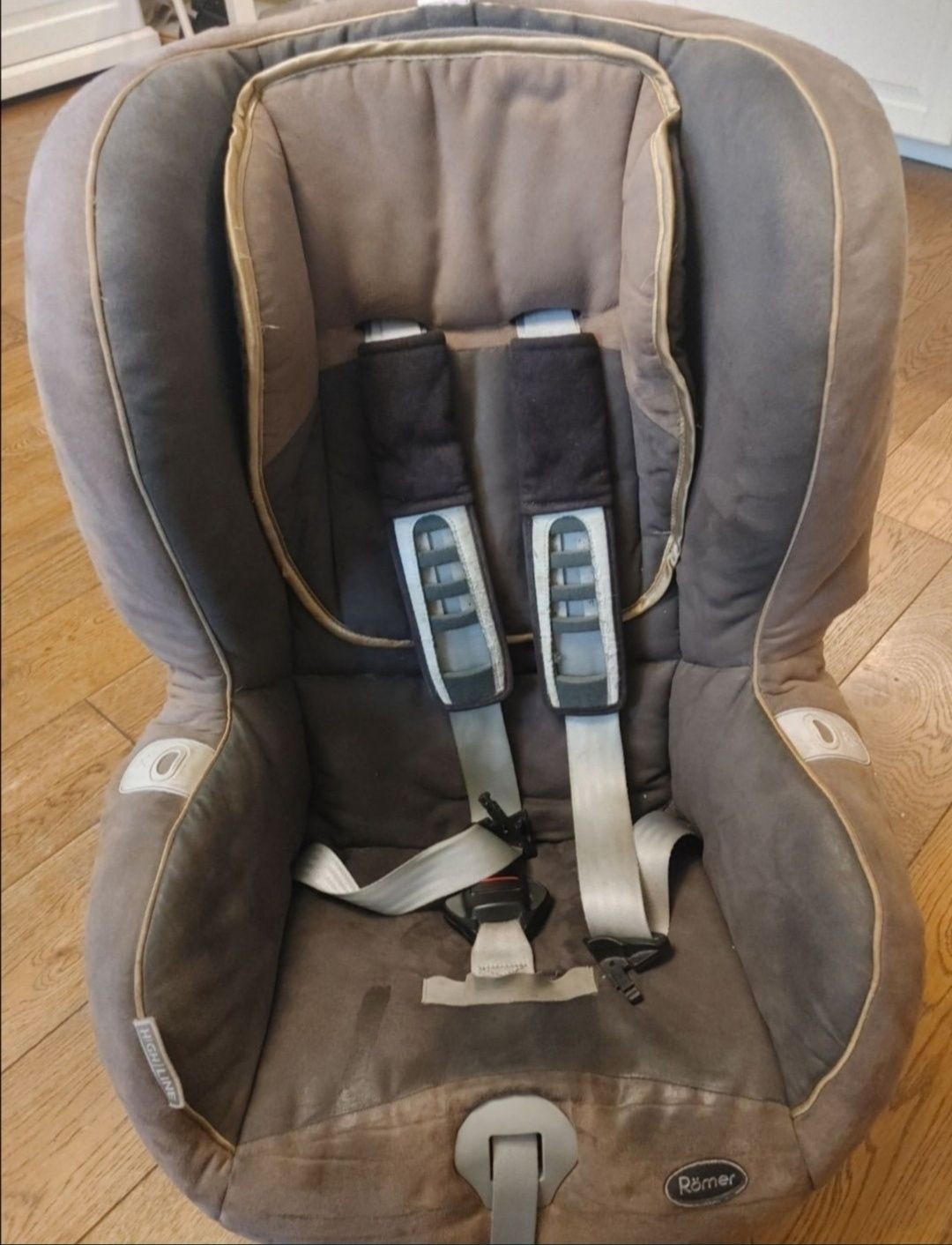 Fotelik 9-18kg Isofix Romer Duo