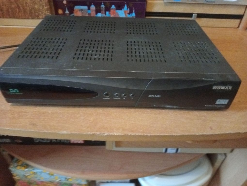 Dekoder do telewizji satelitarnej humax