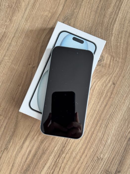 iPhone 15 bardzo dobrym stanie
