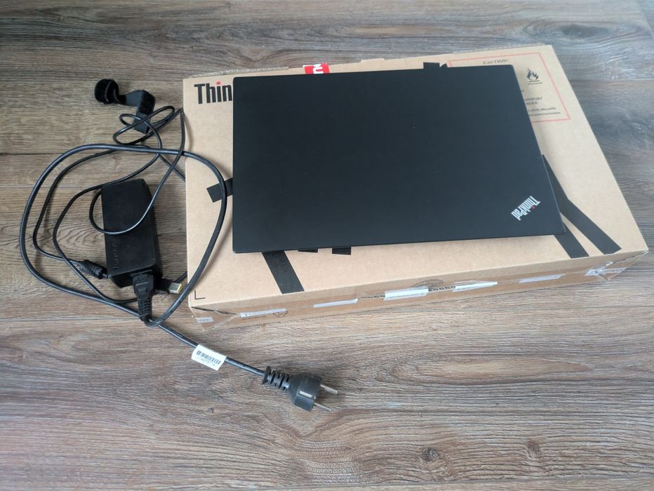 ThinkPad T470s 2560x1440 20gb 160gb 3.1GHz idealny zestaw