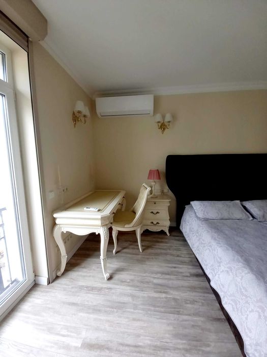 Оренда апартаментів в новобудові в самому центрі вул. М. Скорика